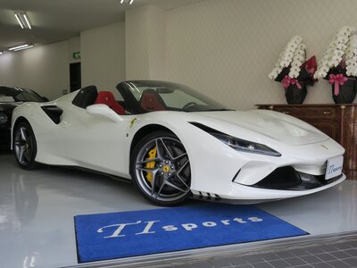 FERRARI F8 SPIDER