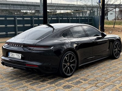 PORSCHE PANAMERA - 5