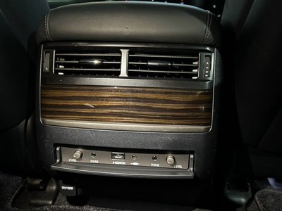 صورة مصغرة 41 لـ 2021 Lexus LX