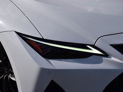 LEXUS IS - 3