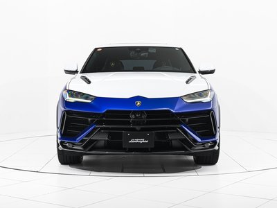 2025 Lamborghini URUS — фото 2