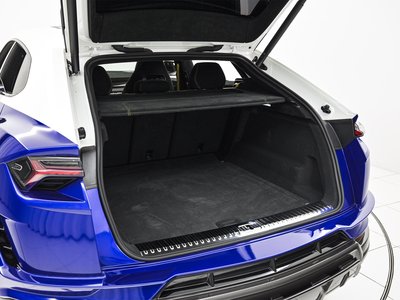 2025 Lamborghini URUS — фото 9