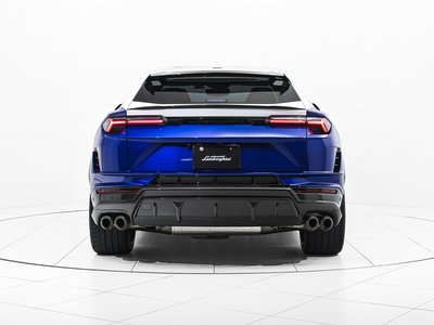 2025 Lamborghini URUS — фото 7