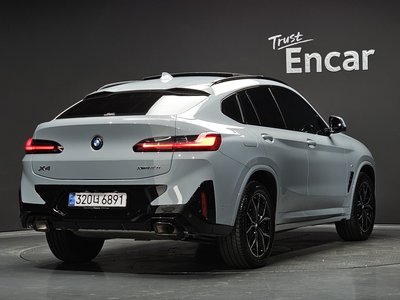 2024 BMW X4 photo 5
