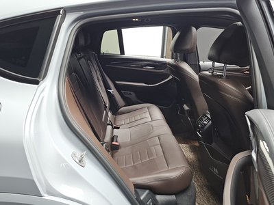 2024 BMW X4 缩略图 16