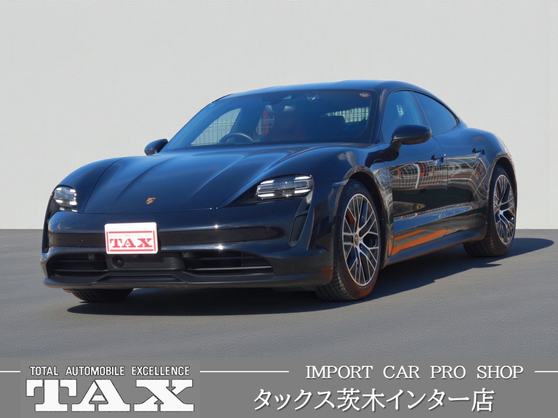 PORSCHE TAYCAN - View 1