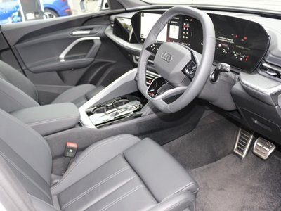 صورة 9 لـ 2025 AUDI Q5