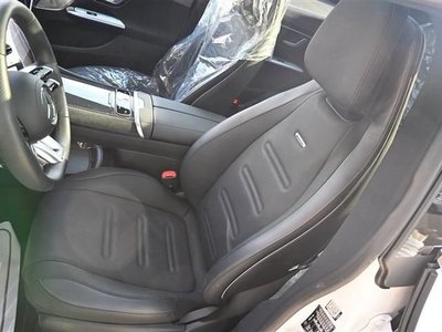 MERCEDES-BENZ EQE - 10