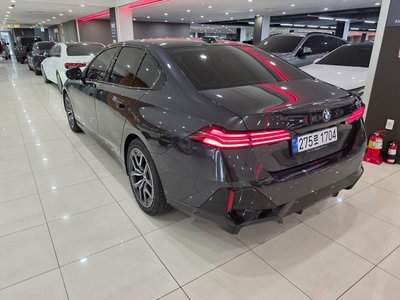 BMW 5 SERIES - 5