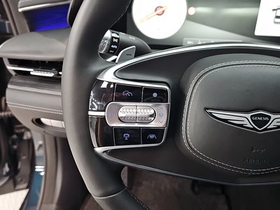 2022 Genesis G90 (RS4) — миниатюра 12