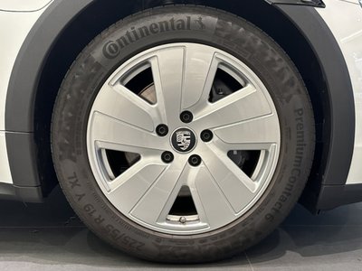2023 Porsche TAYCAN 缩略图 20