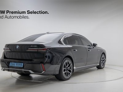 BMW I7 - 5