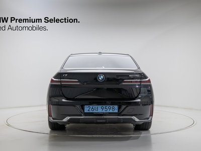 BMW I7 - 3
