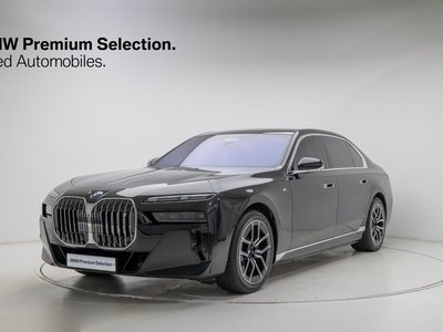 BMW I7 - 1