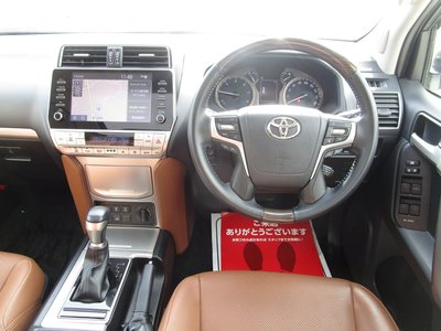 TOYOTA LAND CRUISER PRADO - 10