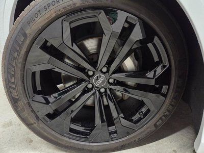 صورة مصغرة 81 لـ 2019 AUDI Q8
