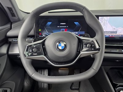 صورة مصغرة 13 لـ 2024 BMW 5 SERIES