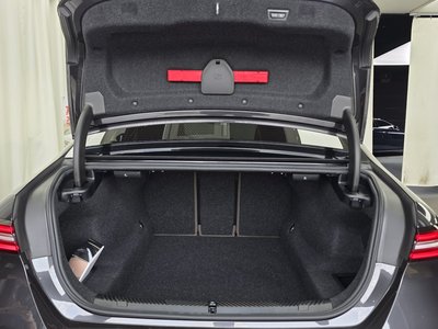 صورة مصغرة 20 لـ 2024 BMW 5 SERIES