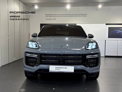 2025 Porsche CAYENNE 照片 2