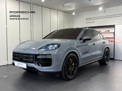 2025 Porsche CAYENNE 照片 1