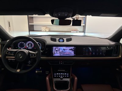 2025 Porsche CAYENNE 缩略图 16