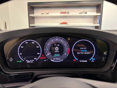 2025 Porsche CAYENNE 照片 8
