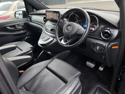 2023 Mercedes-BENZ V-CLASS photo 2