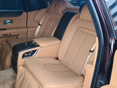 ROLLS-ROYCE GHOST - 10