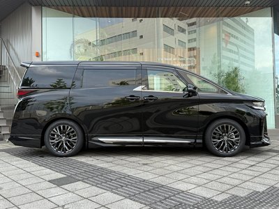 TOYOTA VELLFIRE - 8