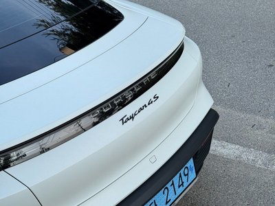صورة 5 لـ 2024 Porsche TAYCAN