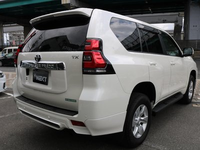 TOYOTA LAND CRUISER - 7