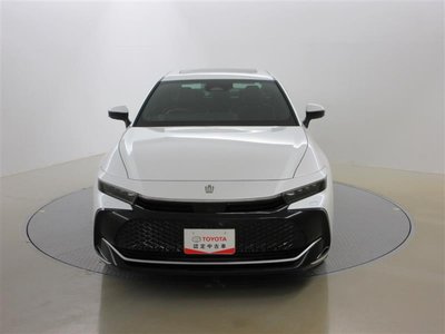 TOYOTA CROWN CROSSOVER - 8