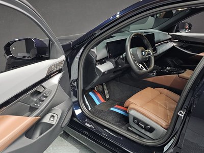 2024 BMW 5 SERIES — фото 10