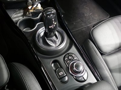 MINI COOPER CLUBMAN - 9