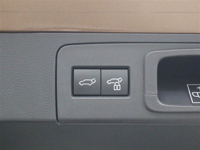 TOYOTA CROWN SPORT - 10