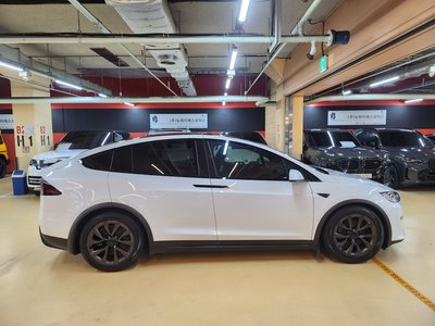2024 Tesla MODEL X 照片 2