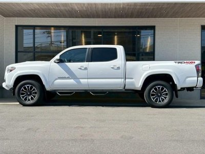 TOYOTA TACOMA - 4