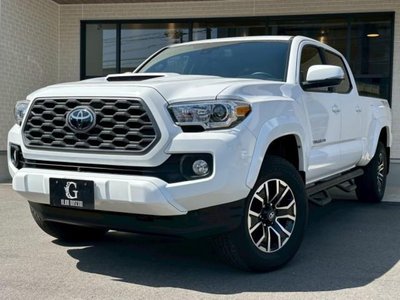 TOYOTA TACOMA - 1