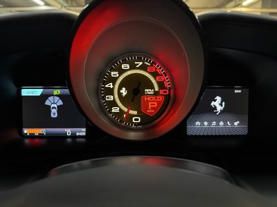 صورة 9 لـ 2021 Ferrari F8 TRIBUTO