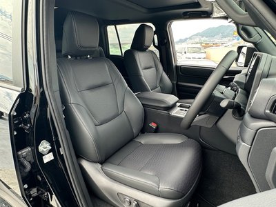 صورة 10 لـ 2025 Toyota LAND CRUISER 250