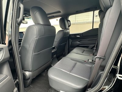 صورة مصغرة 39 لـ 2025 Toyota LAND CRUISER 250