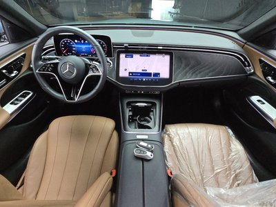 MERCEDES-BENZ E-CLASS - 5