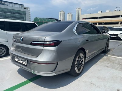 BMW 7 SERIES - 3