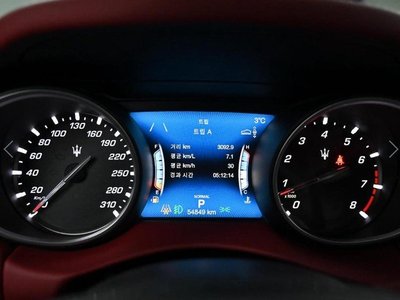 MASERATI LEVANTE - 8