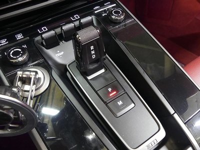PORSCHE 911 - 9