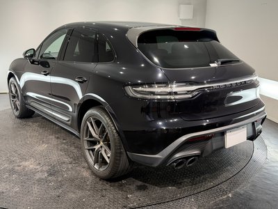 PORSCHE MACAN - 9
