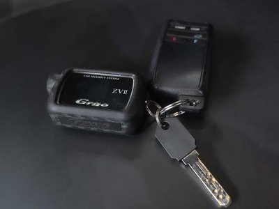 TOYOTA LAND CRUISER 200 - 9