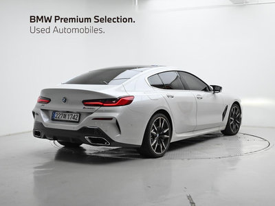 BMW 8 SERIES - 4