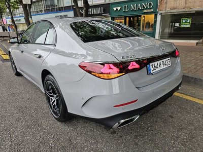 MERCEDES-BENZ E-CLASS - 2