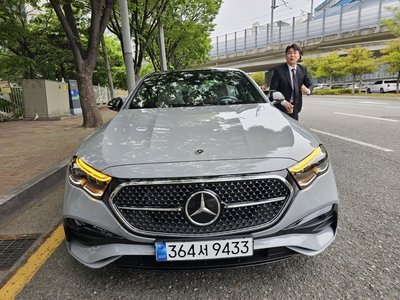 MERCEDES-BENZ E-CLASS - 1